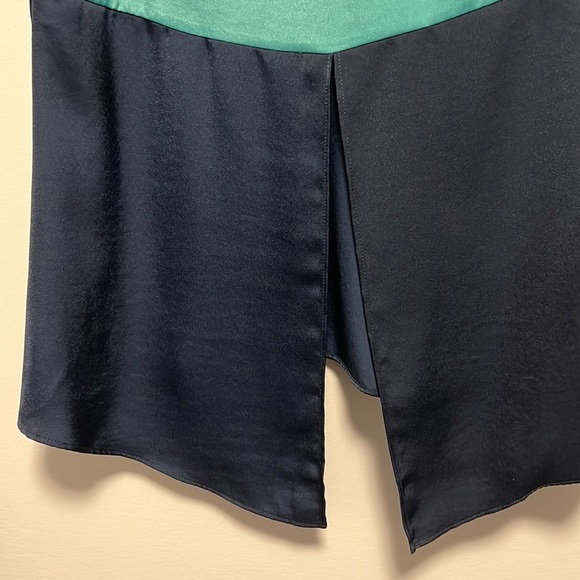 Brand new with tags BCBG Lucie top in xs - Picture 3 of 4